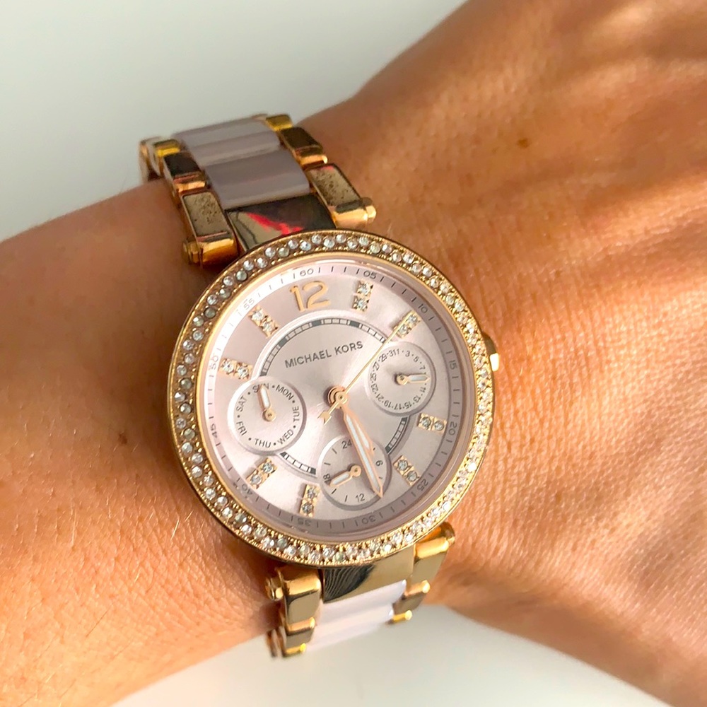 Michael Kors Quartz Chrono Watch *Needs Battery*